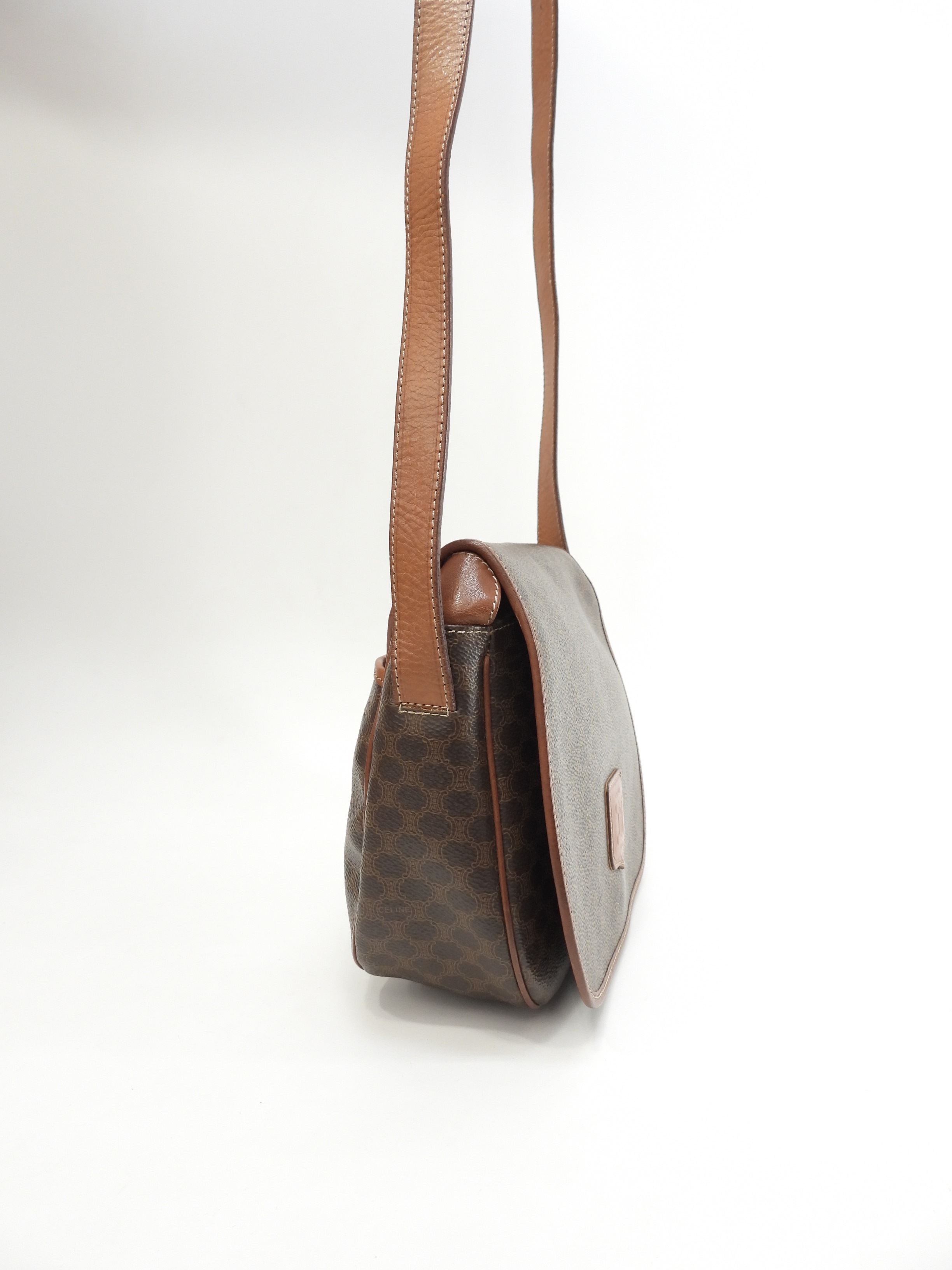 セリーヌ ポシェット トリオンフ マカダム茶 クロスボディバッグ ロゴエンブレム革@M14 4 セリーヌ ポシェット トリオンフ マカダム茶 クロスボディバッグ ロゴエンブレム革@M14 4