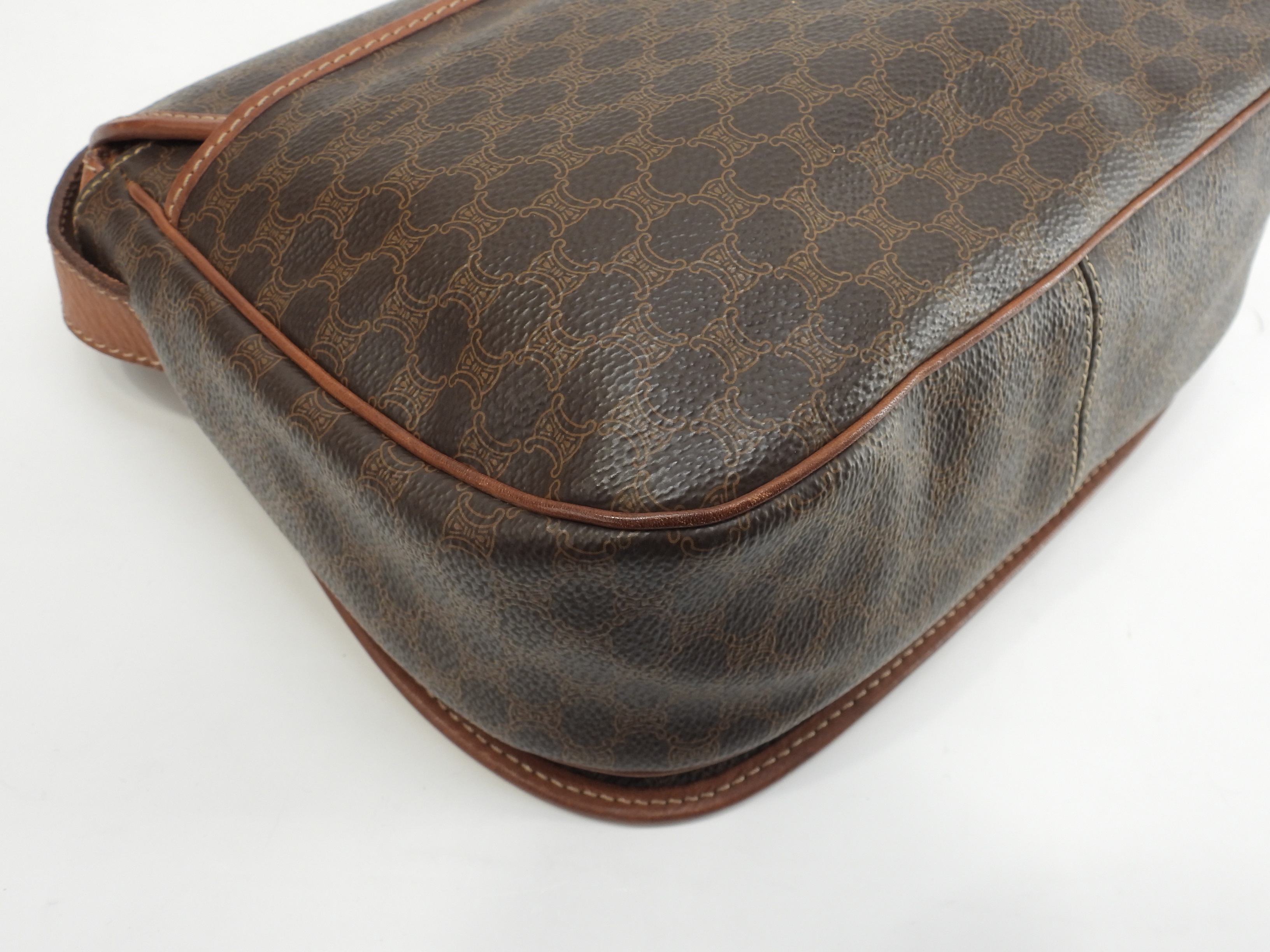 セリーヌ ポシェット トリオンフ マカダム茶 クロスボディバッグ ロゴエンブレム革@M14 4 セリーヌ ポシェット トリオンフ マカダム茶 クロスボディバッグ ロゴエンブレム革@M14 4