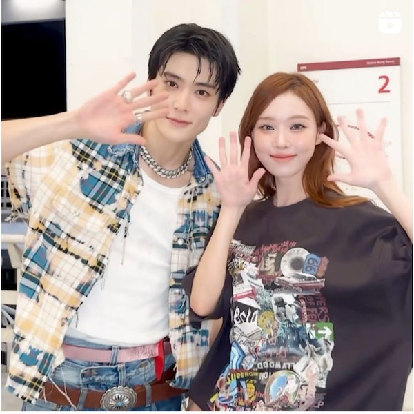 ウィンター着用 GRAILZ COLLAGE T-SHIRTS