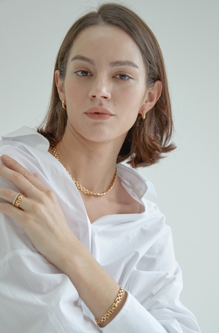 ITZY イェジ SHINee テミン Pendant Bold One-Touch Earring ITZY イェジ SHINee テミン Pendant Bold One-Touch Earring