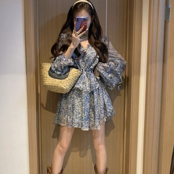 ティーブレイクフレンチブルーの花柄ドレス レディース ワンピース ドレス ミニ 膝上 長袖 パフスリーブ Vネック Aライン プリーツ レース フリル ハイウエスト かわいい カジュアル 上品 ティーブレイクフレンチブルーの花柄ドレス レディース ワンピース ドレス ミニ 膝上 長袖 パフスリーブ Vネック Aライン プリーツ レース フリル ハイウエスト かわいい カジュアル 上品