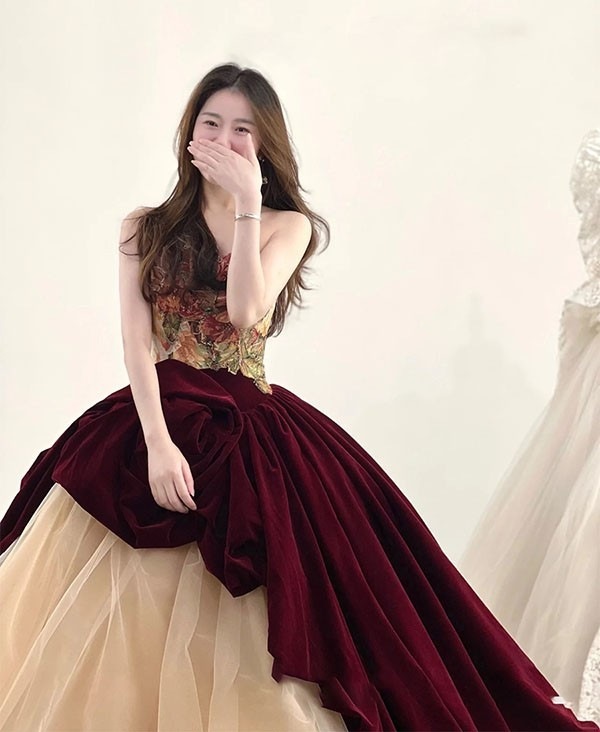 ドレス 大人 ピアノ 発表会 ロングドレス カラードレス 演奏会 結婚式 母親 ピアノ発表会 黒 袖付き ワンピース 半袖 演奏会ドレス 演奏会用ドレス パーティードレス イブニングドレス ロング丈 ドレス 大人 ピアノ 発表会 ロングドレス カラードレス 演奏会 結婚式 母親 ピアノ発表会 黒 袖付き ワンピース 半袖 演奏会ドレス 演奏会用ドレス パーティードレス イブニングドレス ロング丈