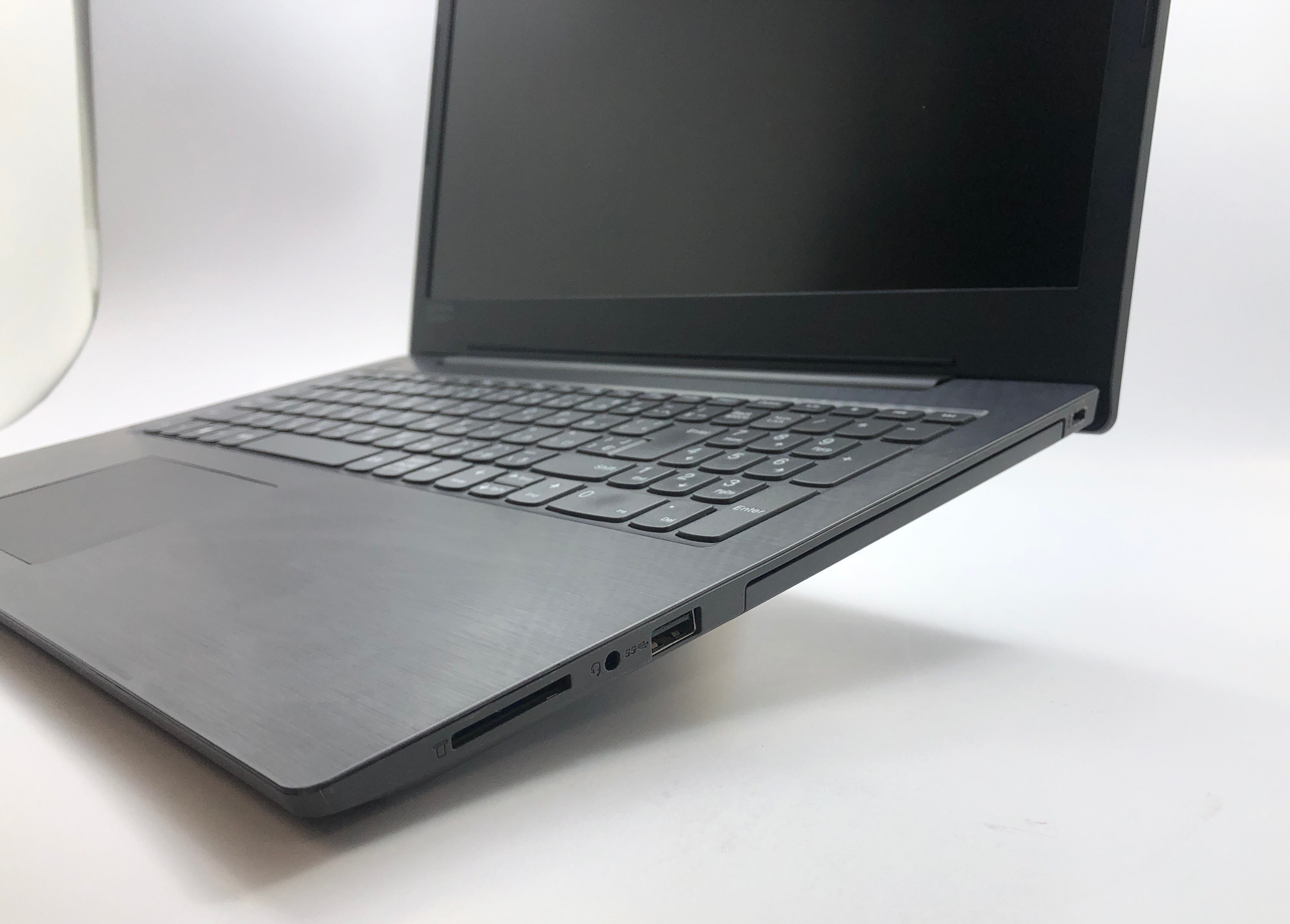 中古ノートパソコン MSオフィス2021, Windows 11 Pro 第8世代 Core i3 V330-15IKB 4GB メモリ, SSD 128GB