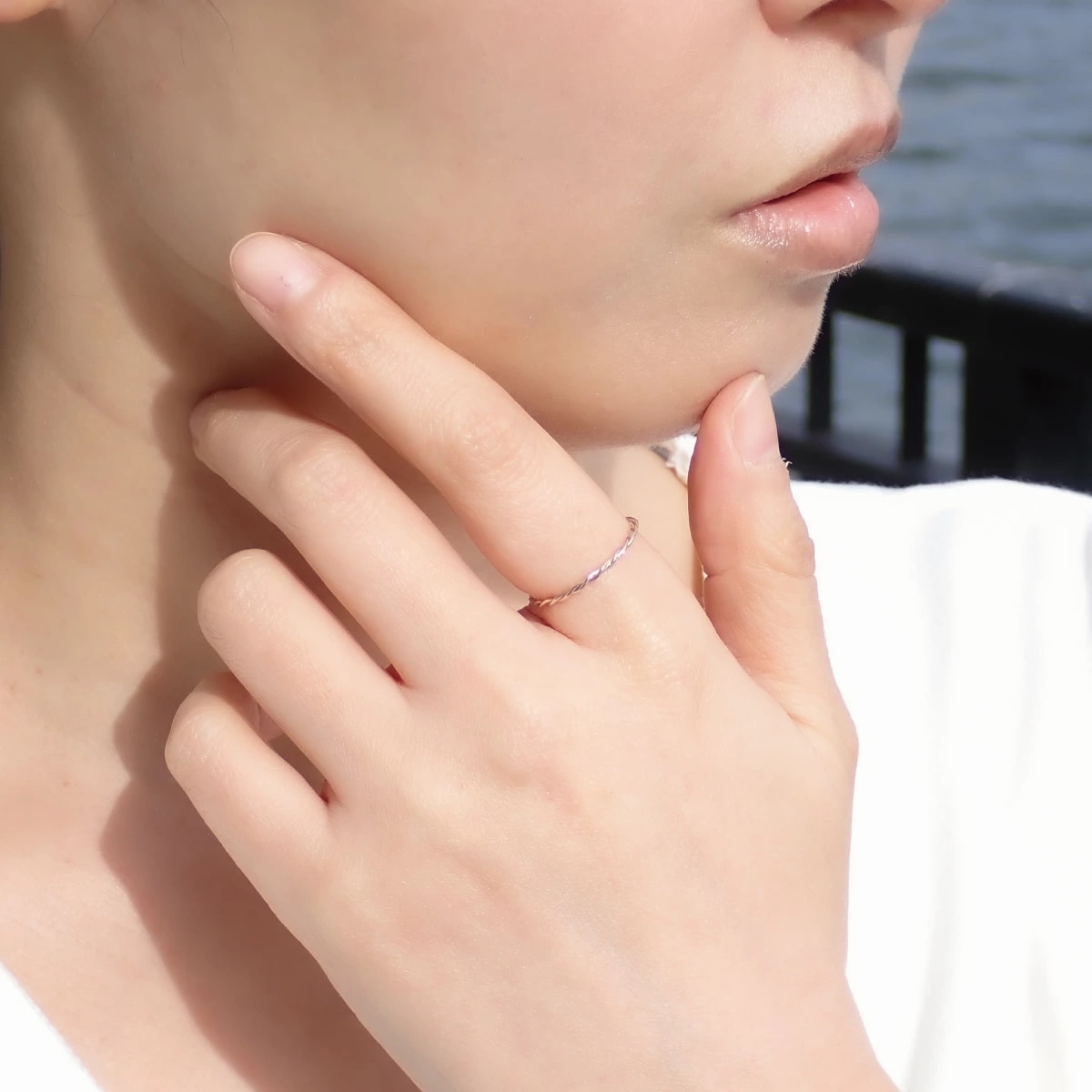 リング プラチナ pt900 K18 ツイスト ひねり ねじり 華奢 細身 細い お肌に優しい 上品