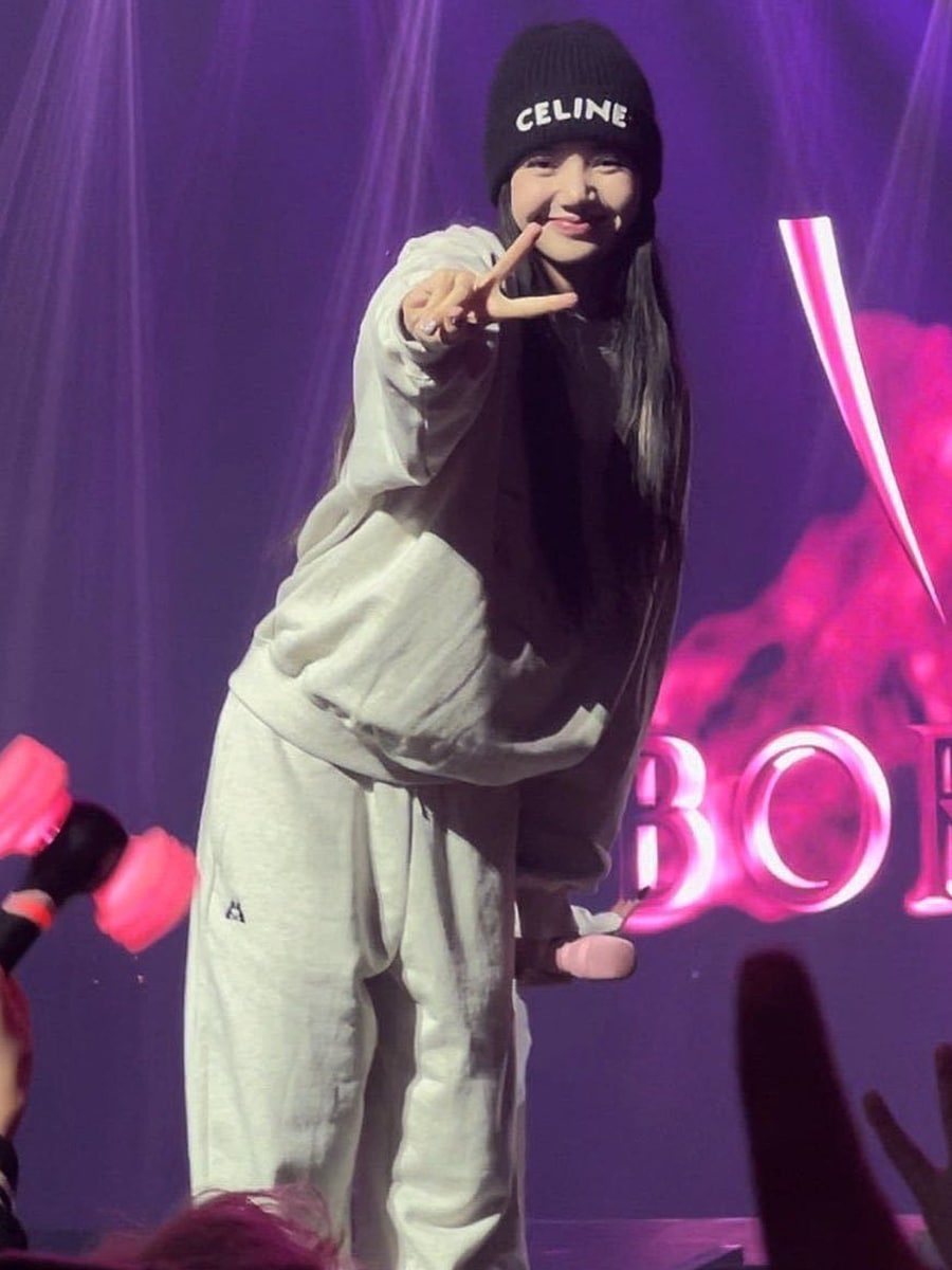 Lisa トレーナースーツレディースカジュアルスポーツ着痩せ秋服一セット Lisa トレーナースーツレディースカジュアルスポーツ着痩せ秋服一セット