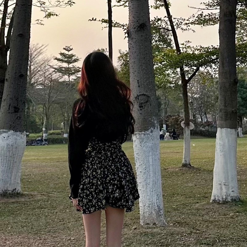 フレンチシックサスペンダー花柄ワンピーススーツホットガールショートスカートレディース夏プチ春コーデ一式セット