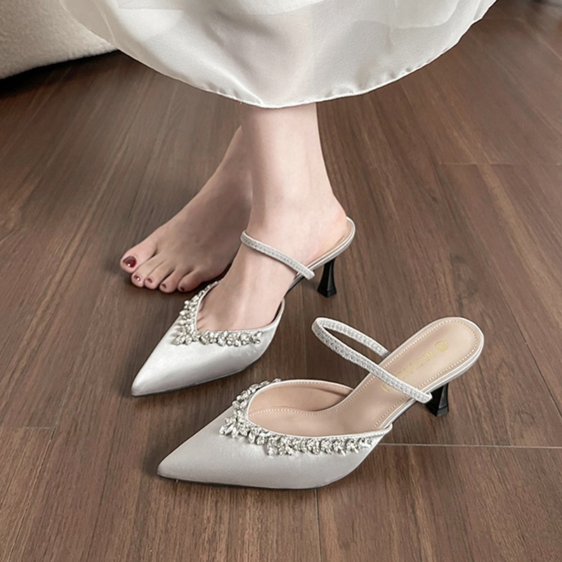 11 女性のためのシープスキンハーフスリッパサマーハイヒールラインストーン子猫のかかとを尖ったつま先の薄かヒールシングルシューズフランスの美しいつま先サンダル 11 女性のためのシープスキンハーフスリッパサマーハイヒールラインストーン子猫のかかとを尖ったつま先の薄かヒールシングルシューズフランスの美しいつま先サンダル