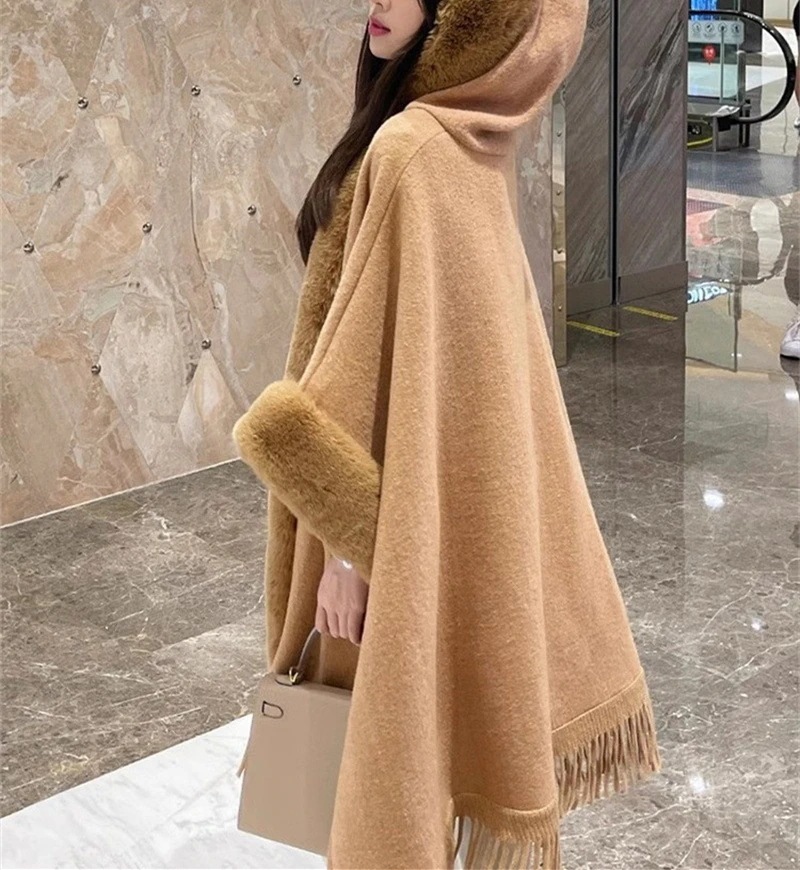 24ファーコート レディースアウター フェイクファー ポンチョ フリンジ ケープ フード付き もこもこ ふわふわ膝下丈 24ファーコート レディースアウター フェイクファー ポンチョ フリンジ ケープ フード付き もこもこ ふわふわ膝下丈