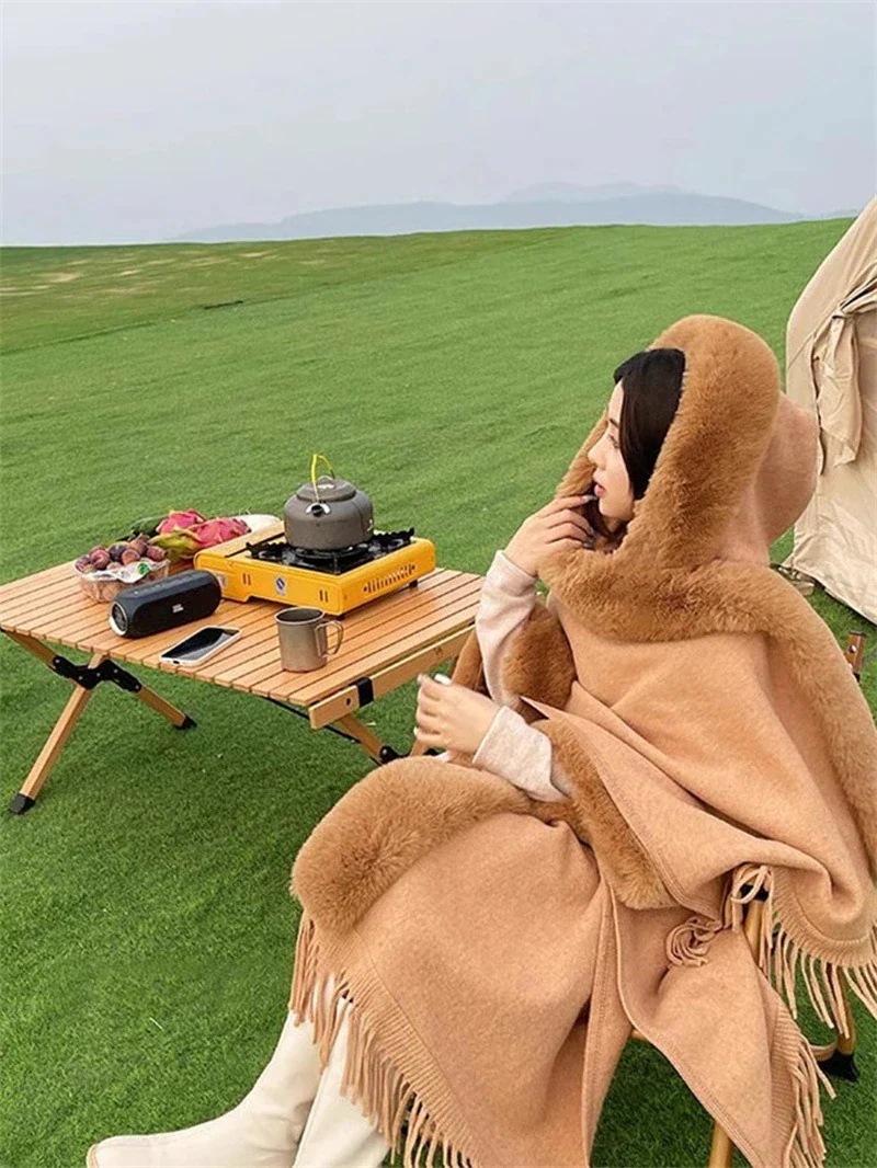 24ファーコート レディースアウター フェイクファー ポンチョ フリンジ ケープ フード付き もこもこ ふわふわ膝下丈 24ファーコート レディースアウター フェイクファー ポンチョ フリンジ ケープ フード付き もこもこ ふわふわ膝下丈