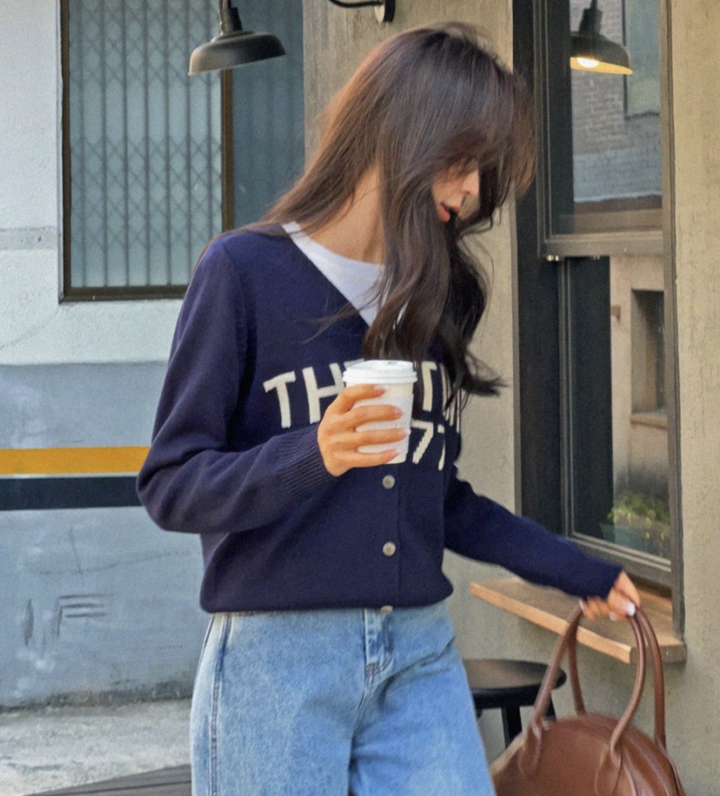トップス カーディガン ニット ニットガーディガン 袖あり 長袖 Vネック リブ ボタン ロゴ かわいい 大人可愛い カジュアル 大人 上品 おしゃれ お洒落 かっこいい 大人可愛い 大人女子