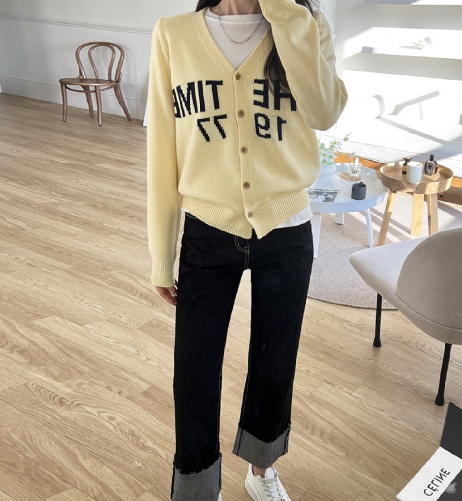 トップス カーディガン ニット ニットガーディガン 袖あり 長袖 Vネック リブ ボタン ロゴ かわいい 大人可愛い カジュアル 大人 上品 おしゃれ お洒落 かっこいい 大人可愛い 大人女子