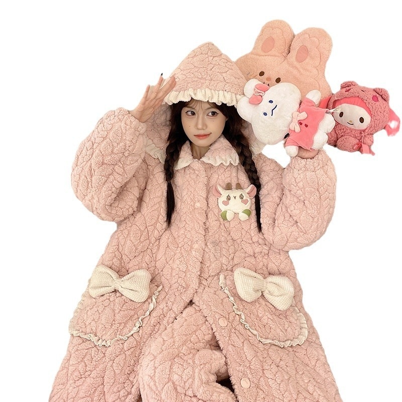 パジャマの女性は冬に綿を挟んで寝ている服のバスローブのサンゴのベルベットが厚くなった秋冬の新型は家の服を着ることができる
