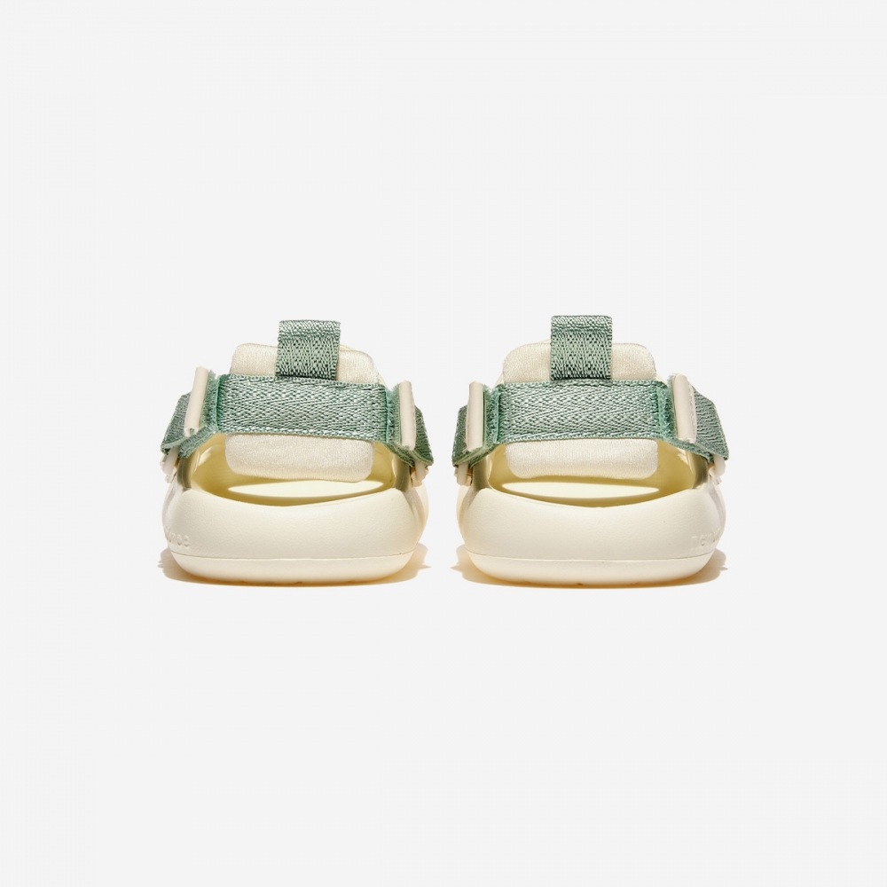 ニューバランス K8811I2P K8811I2P-I2P