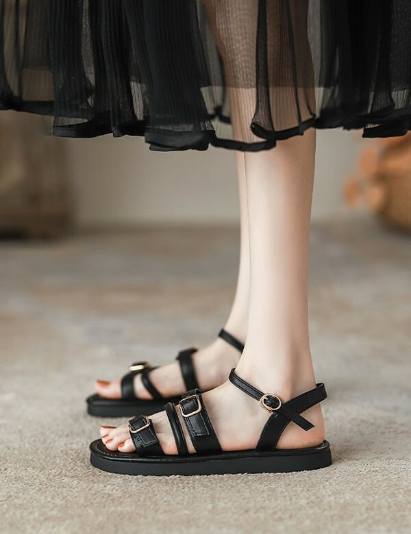 質感改良!サンダル レトロ風 レディース ストラップサンダル ローヒール かかとあり 夏 ベルト 靴 女性 大人 美脚 シューズ シンプル dj058n1n1c6 質感改良!サンダル レトロ風 レディース ストラップサンダル ローヒール かかとあり 夏 ベルト 靴 女性 大人 美脚 シューズ シンプル dj058n1n1c6