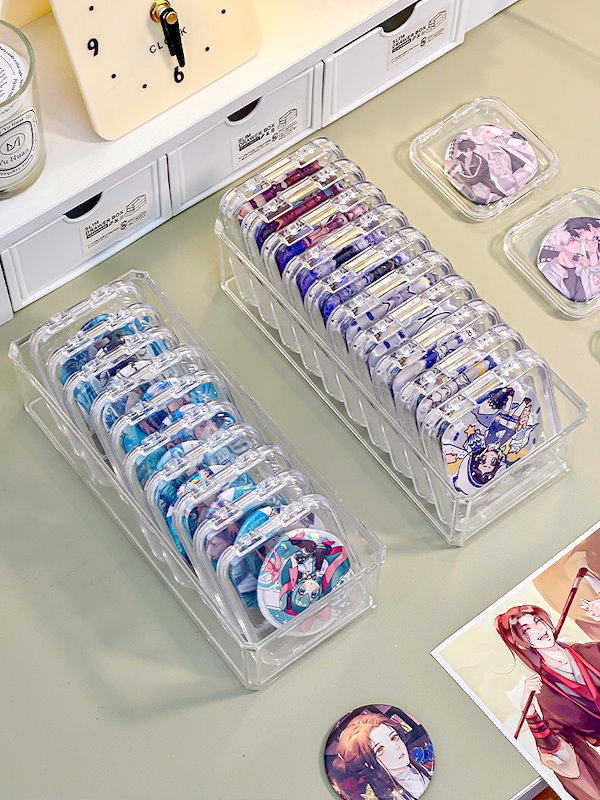 Qoo10] 缶バッチ缶バッジ 収納バジディスプレイス