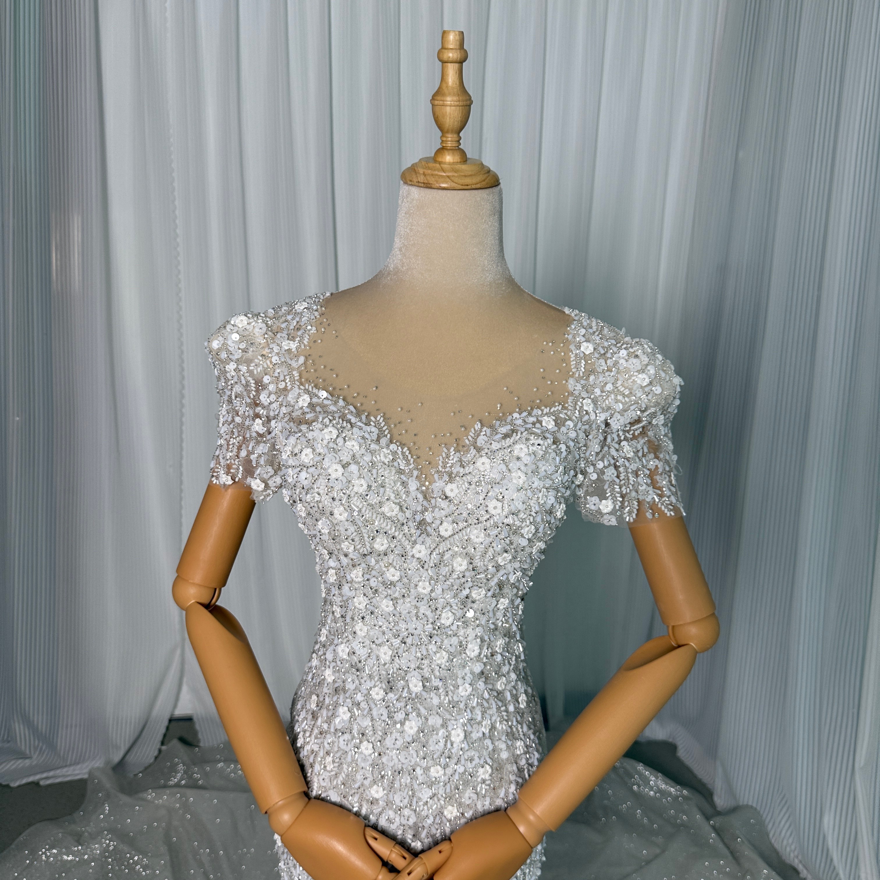 豪華！ウエディングドレス 韓国風ドレス グリッタードレス 半袖 マーメイドライン ハンドメイド 結婚式 花嫁