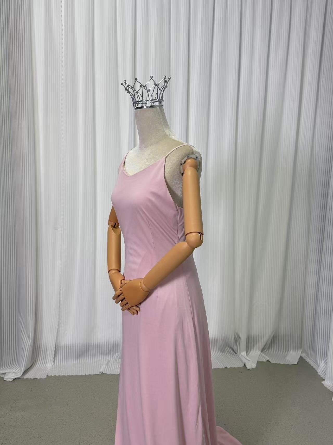 パーティードレス ピンク キャミソール クレープ生地 スレンダーライン 二次会