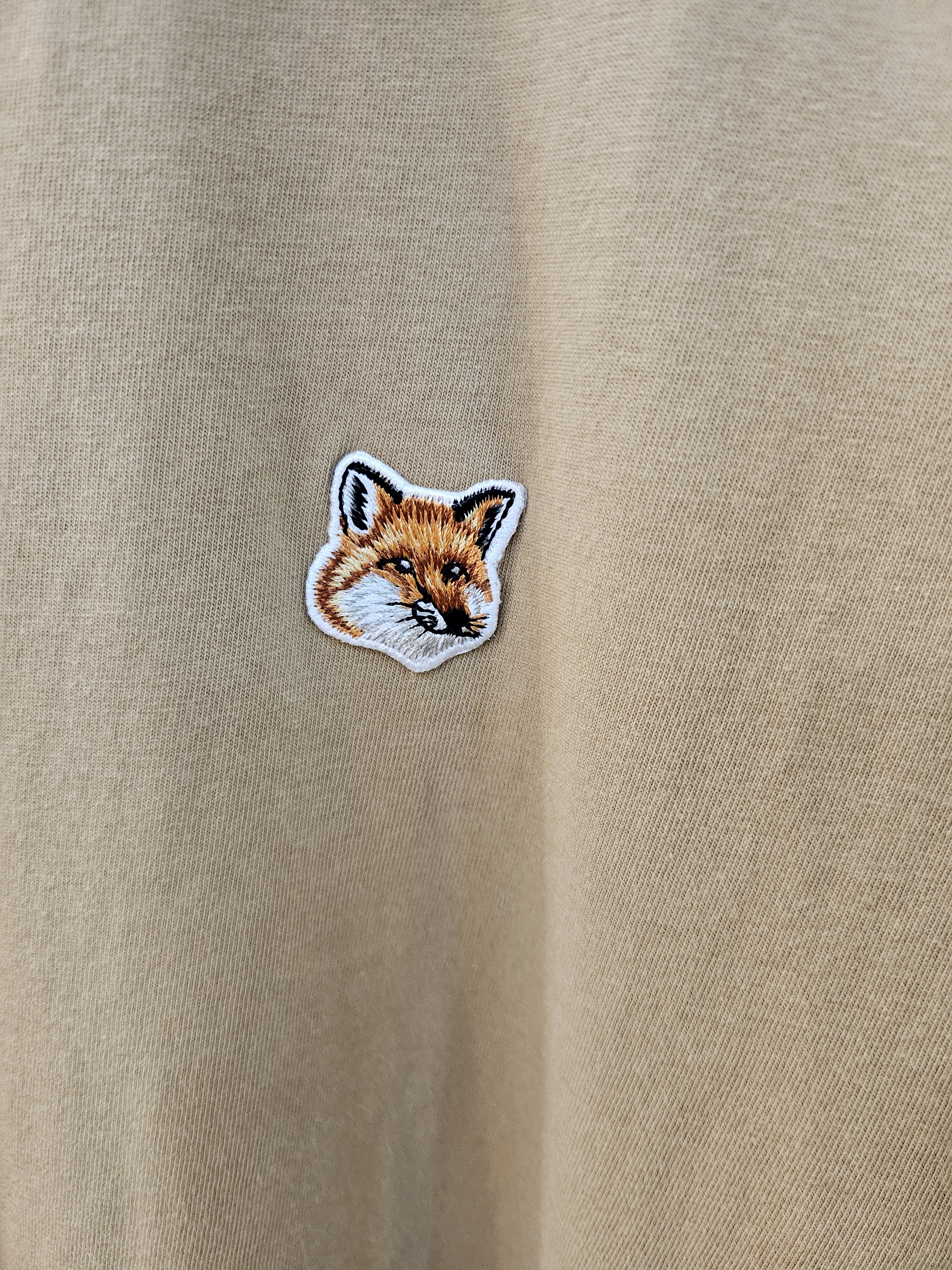 【MAISON KITSNE】 FOX HEAD SHORT SLEEVE T-SHIRT : BEIGE