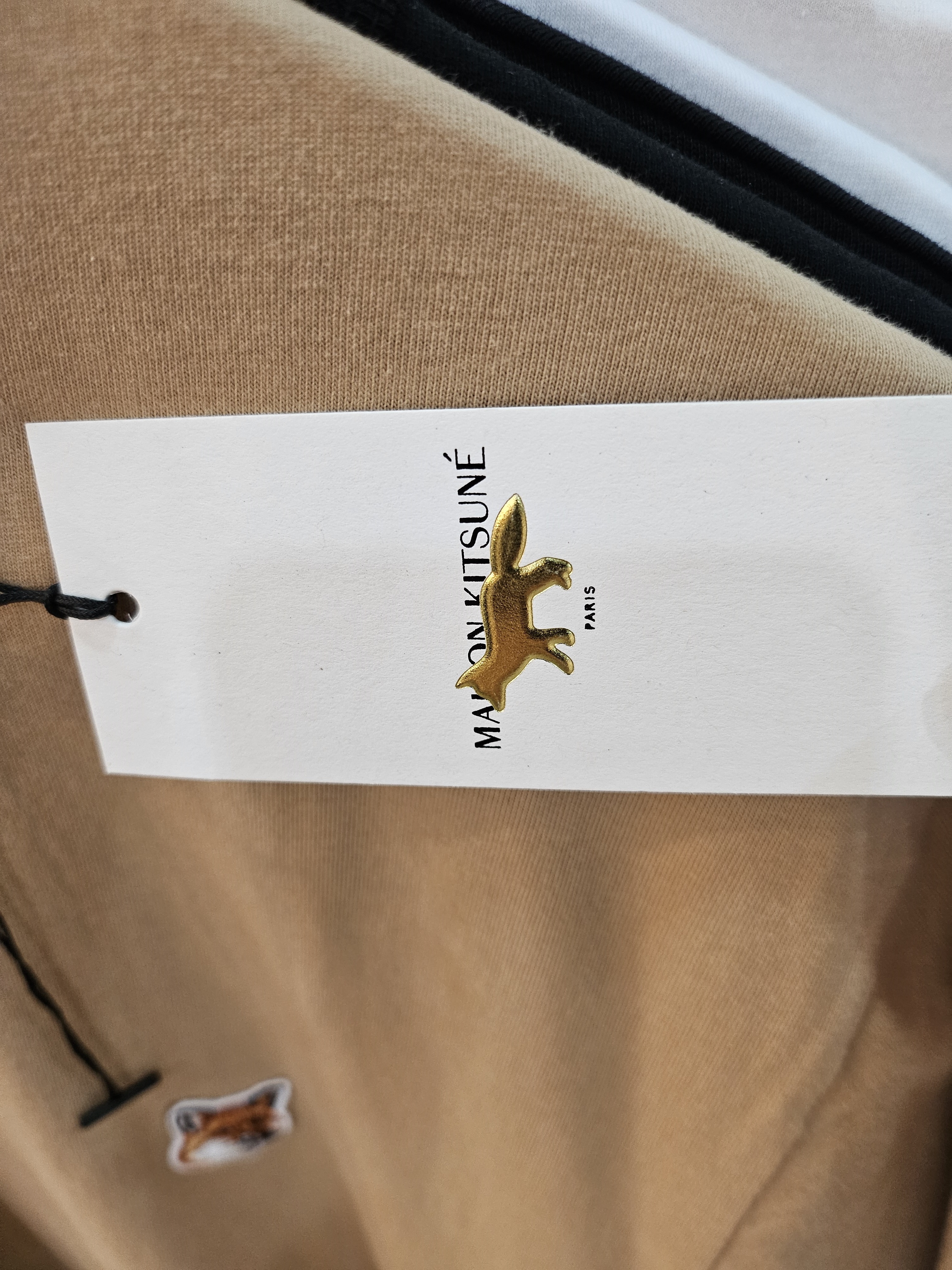 【MAISON KITSNE】 FOX HEAD SHORT SLEEVE T-SHIRT : BEIGE