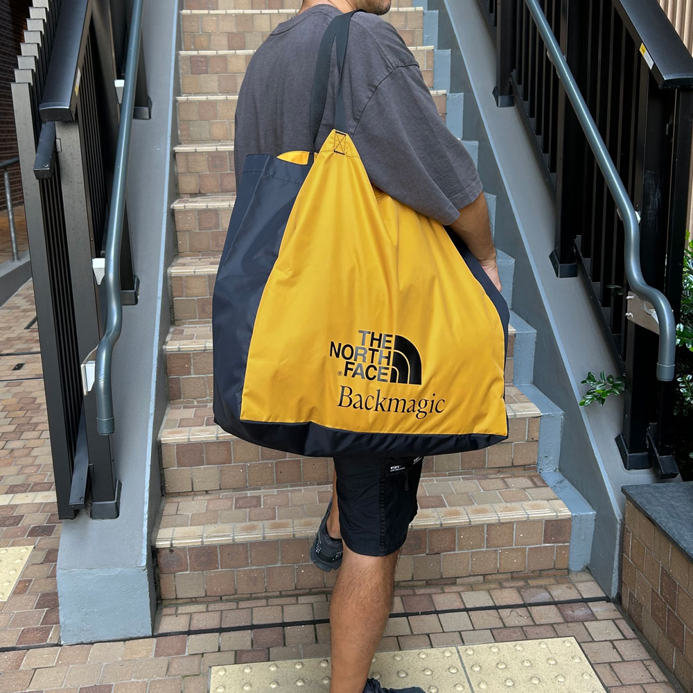 ザ・ノースフェイス THE NORTH FACE Backmagic 店舗限定 TNF BM LOOP Tote L 35Lトートバッグ NM82388R 277-005978-056 ザ・ノースフェイス THE NORTH FACE Backmagic 店舗限定 TNF BM LOOP Tote L 35Lトートバッグ NM82388R 277-005978-056