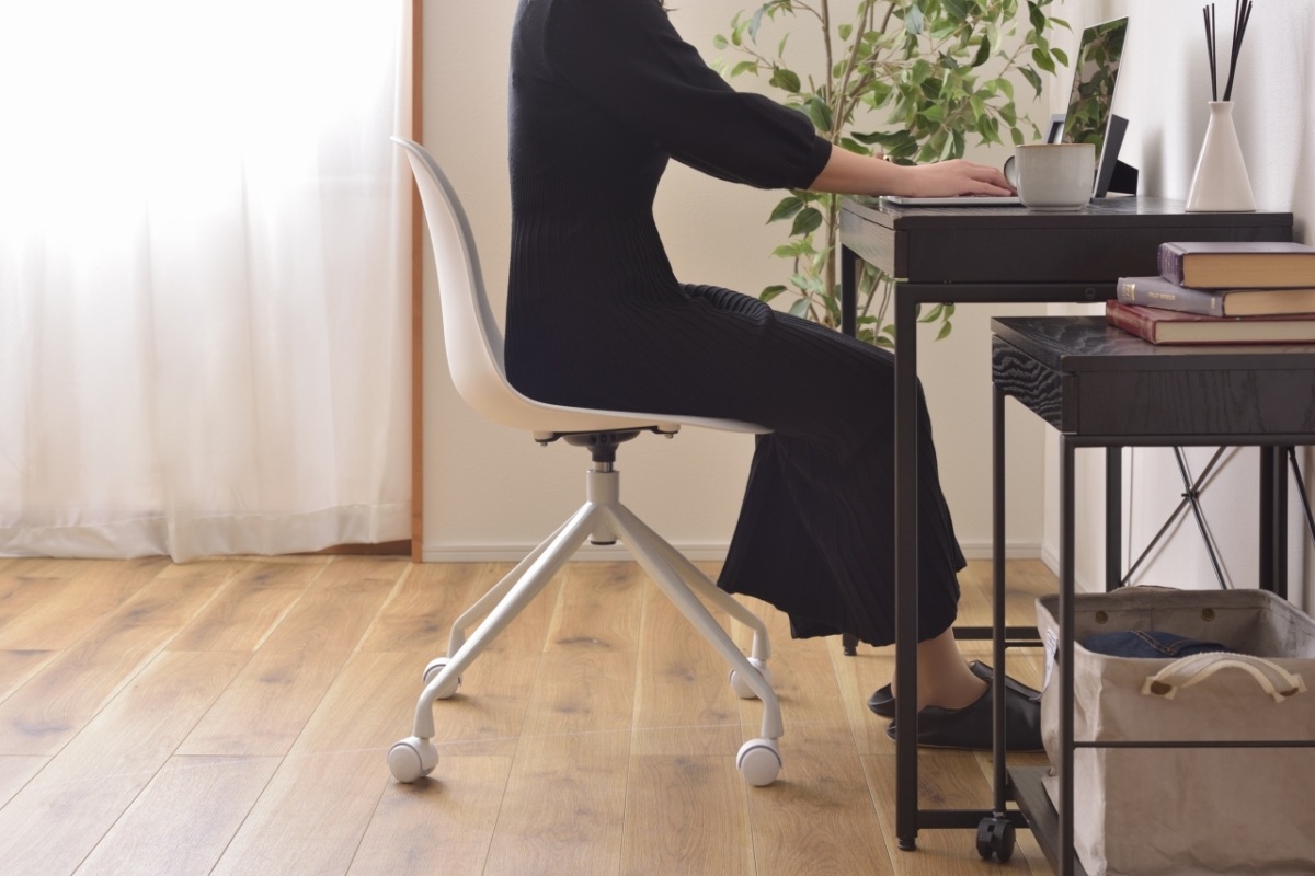 カトル 回転チェア デスクチェア オフィスチェア キャスター付 アームレス 椅子 シェル型 シンプル カトル 回転チェア デスクチェア オフィスチェア キャスター付 アームレス 椅子 シェル型 シンプル