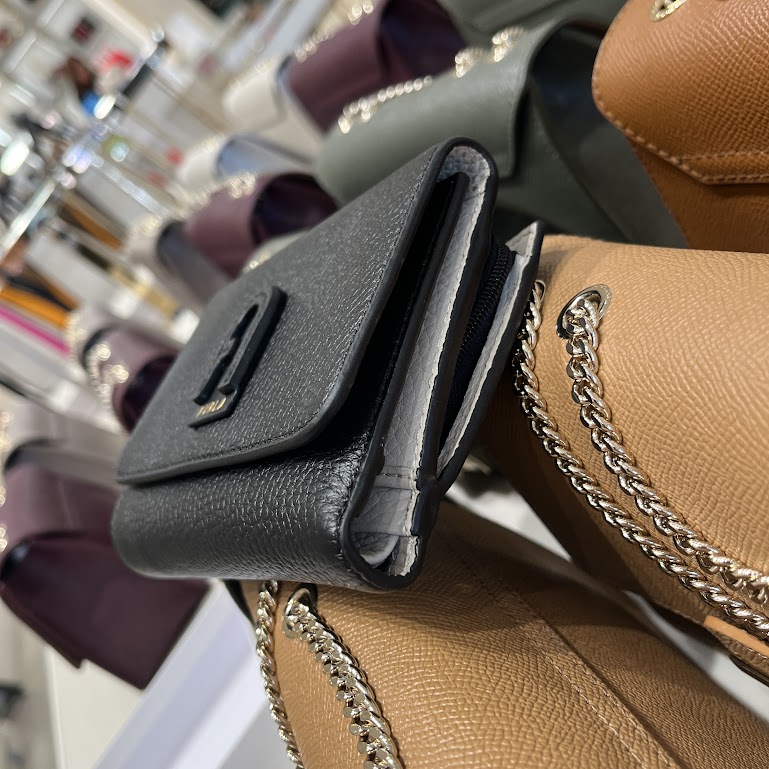 即発 財布 三つ折り財布 アウトレット 関税込み 無地 レザー レディース USA直送 WP00241 即発 財布 三つ折り財布 アウトレット 関税込み 無地 レザー レディース USA直送 WP00241