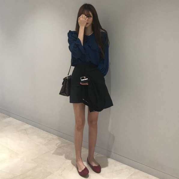 ブラウス レディース フリル ケープカラー 長袖 シフォン キャンディスリーブ 前開き 無地 コーデ 大人可愛い シンプル きれいめ ガーリー おしゃれ お出かけ デート 黒 青 紫 S M L XL ブラウス レディース フリル ケープカラー 長袖 シフォン キャンディスリーブ 前開き 無地 コーデ 大人可愛い シンプル きれいめ ガーリー おしゃれ お出かけ デート 黒 青 紫 S M L XL