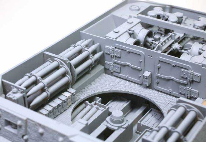 アミュージングホビー 1/35 ティーガー(P) 003(フルインテリア)【AMH35A051】 プラモデル AMH35A051 ティーガー P 003 フルインテリア