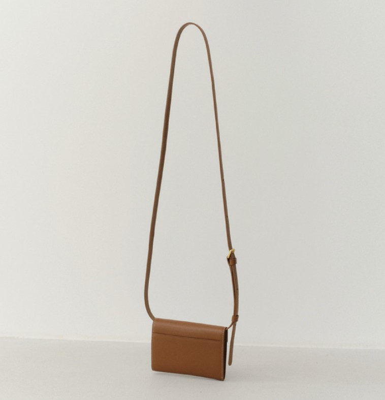 【DEMERIEL】 BELTED WALLET BAG : 2COLORS 【DEMERIEL】 BELTED WALLET BAG : 2COLORS