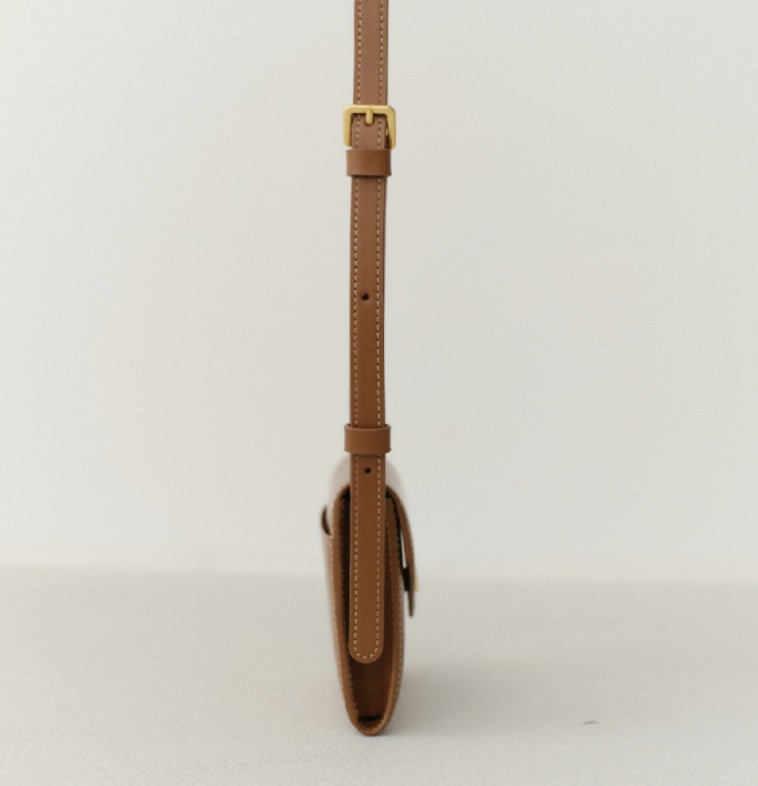 【DEMERIEL】 BELTED WALLET BAG : 2COLORS 【DEMERIEL】 BELTED WALLET BAG : 2COLORS