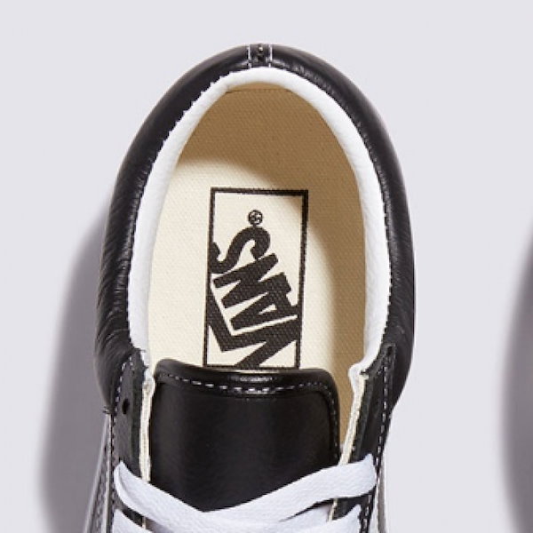 Qoo10] VANS バーンズオールドスクール-レザーブラック