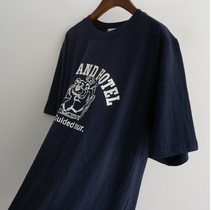 キャラクタープリント トップス Tシャツ シャツ プルオーバー 白シャツ 白トップス 袖あり 半袖 5分袖 五分袖 Uネック ラウンドネック ストレート Iライン かわいい 大人可愛い シンプル