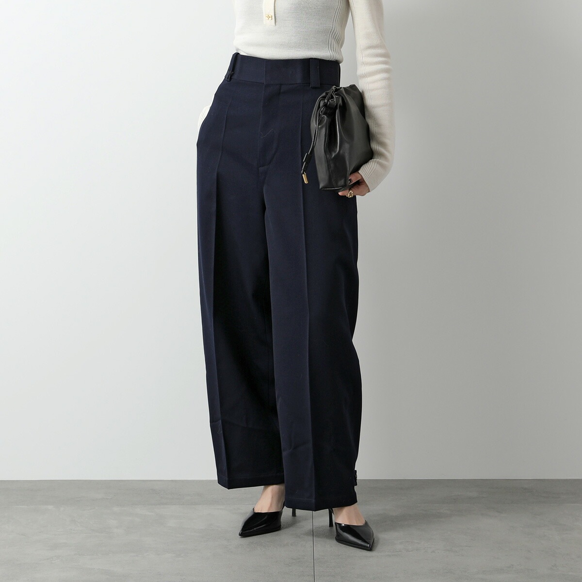 BOTTEGA VENETA ボッテガヴェネタ クロップドパンツ 750046