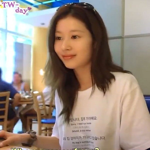 Qoo10] TWICE SANA MOMO tシャツ