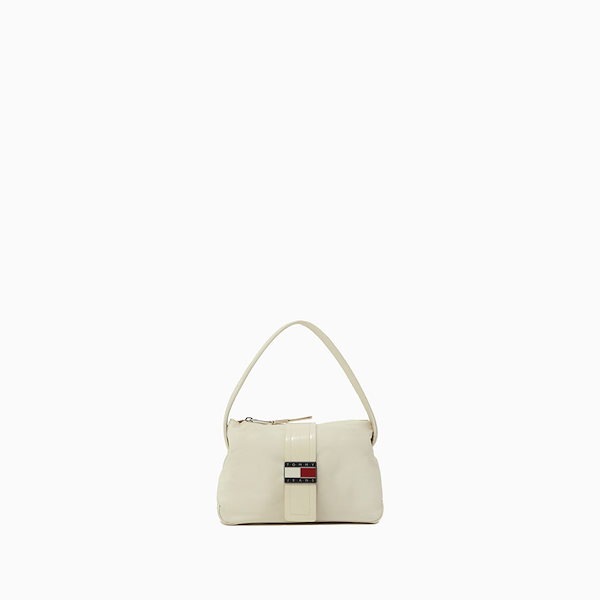 【 JEANS】★ICONIC DENIM SHOULDER BAG★ウォニョン着用★ ウォニョンが着用している「ショルダーバッグ」のアイテム紹介