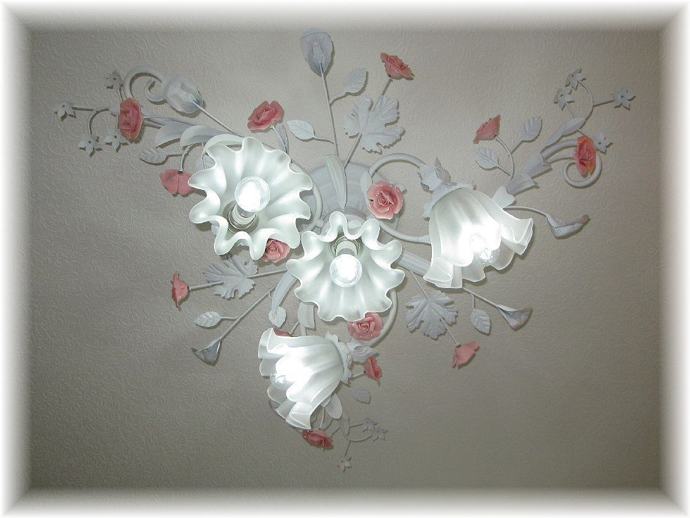 ✨シャンデリア 4灯 可愛いデザイン 薔薇モチーフ LED ライト 880991_5.jpg