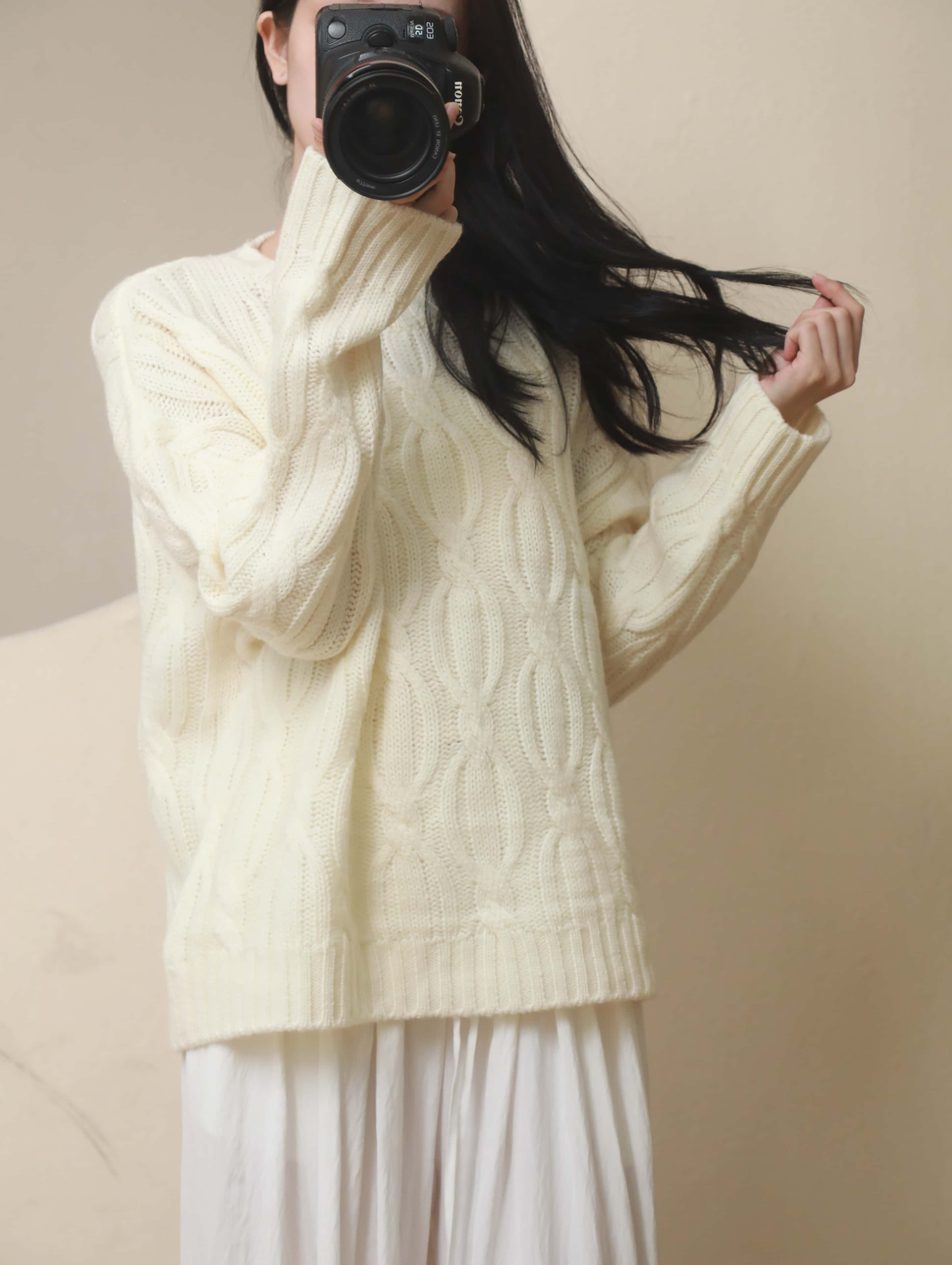 【2024新作】ケーブル編みニットセーター アイボリー ラベンダー ブラウン M L レディース 長袖 100%ウール ゆったりシルエット クルーネック 秋冬 暖かい 無地 カジュアル クラシカ 【2024新作】ケーブル編みニットセーター アイボリー ラベンダー ブラウン M L レディース 長袖 100%ウール ゆったりシルエット クルーネック 秋冬 暖かい 無地 カジュアル クラシカ