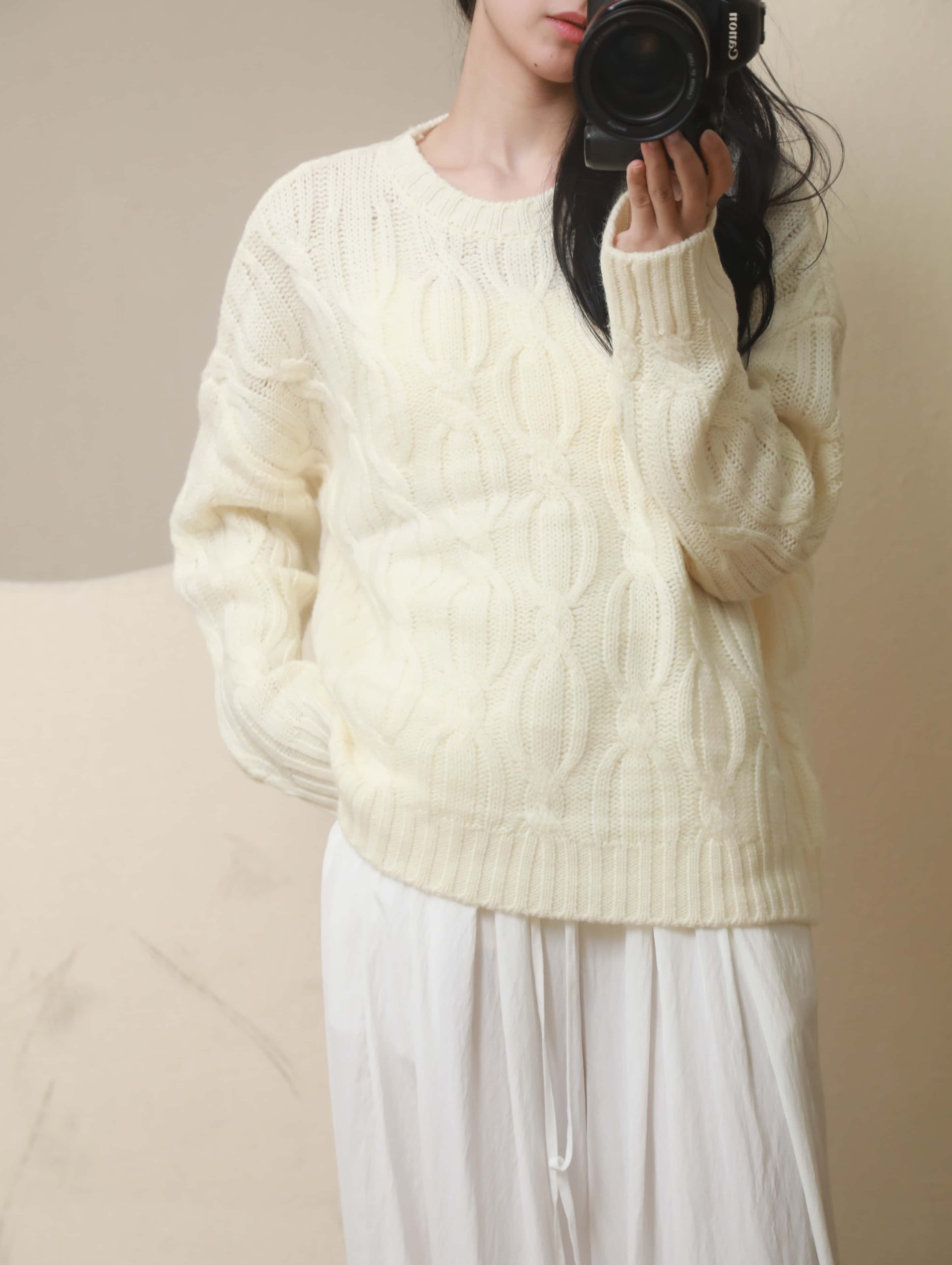 【2024新作】ケーブル編みニットセーター アイボリー ラベンダー ブラウン M L レディース 長袖 100%ウール ゆったりシルエット クルーネック 秋冬 暖かい 無地 カジュアル クラシカ 【2024新作】ケーブル編みニットセーター アイボリー ラベンダー ブラウン M L レディース 長袖 100%ウール ゆったりシルエット クルーネック 秋冬 暖かい 無地 カジュアル クラシカ