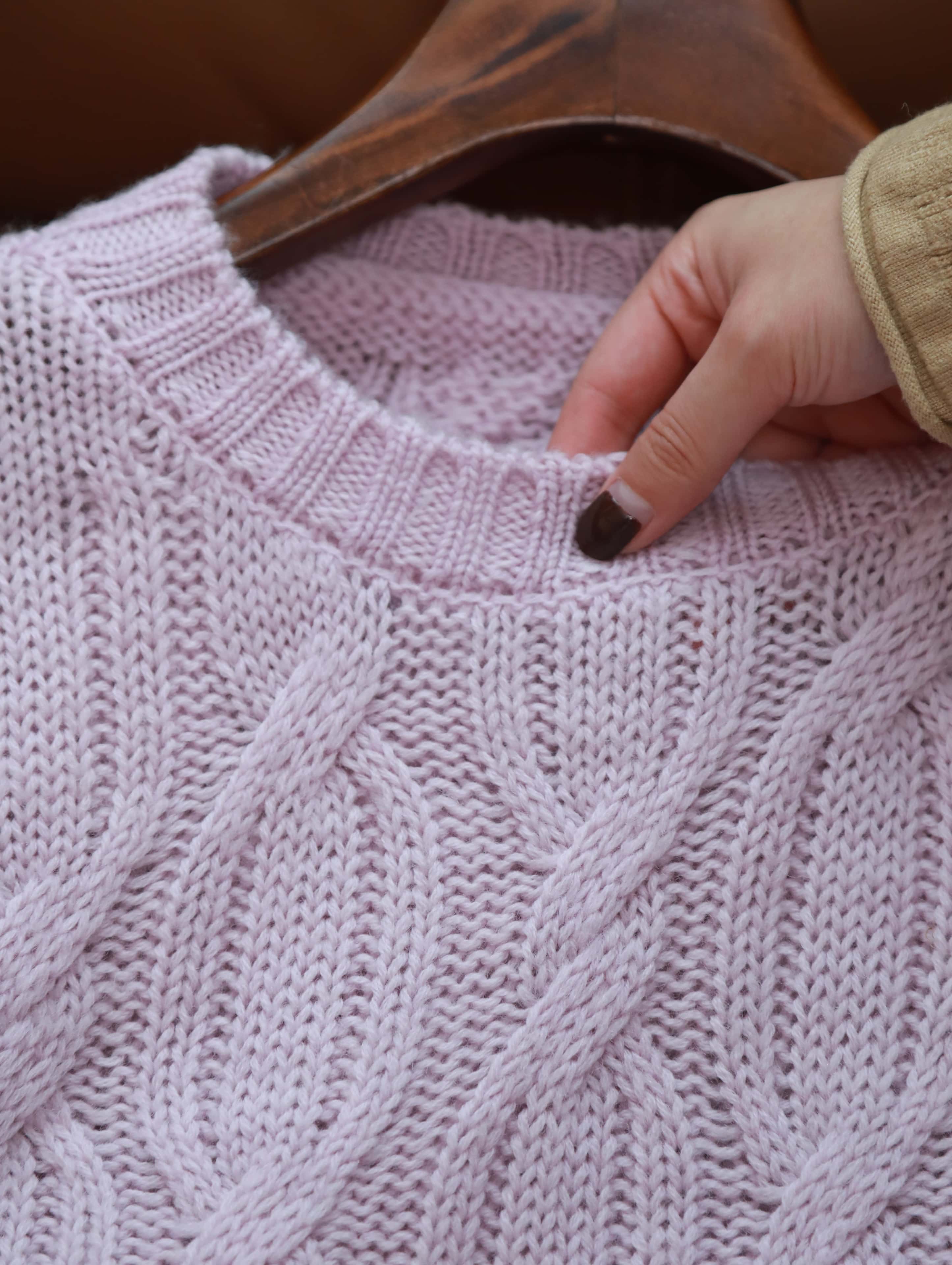 【2024新作】ケーブル編みニットセーター アイボリー ラベンダー ブラウン M L レディース 長袖 100%ウール ゆったりシルエット クルーネック 秋冬 暖かい 無地 カジュアル クラシカ 【2024新作】ケーブル編みニットセーター アイボリー ラベンダー ブラウン M L レディース 長袖 100%ウール ゆったりシルエット クルーネック 秋冬 暖かい 無地 カジュアル クラシカ