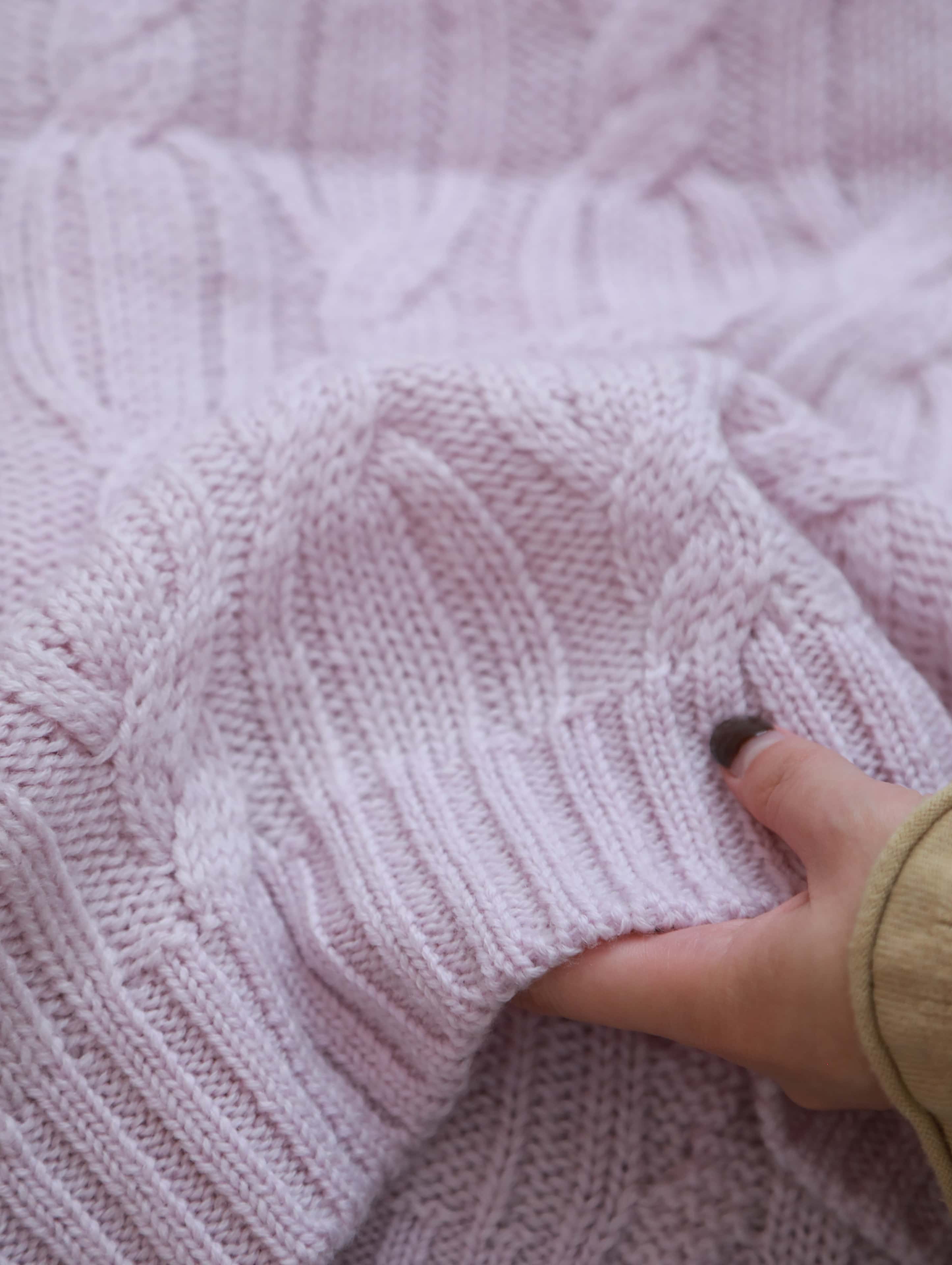 【2024新作】ケーブル編みニットセーター アイボリー ラベンダー ブラウン M L レディース 長袖 100%ウール ゆったりシルエット クルーネック 秋冬 暖かい 無地 カジュアル クラシカ 【2024新作】ケーブル編みニットセーター アイボリー ラベンダー ブラウン M L レディース 長袖 100%ウール ゆったりシルエット クルーネック 秋冬 暖かい 無地 カジュアル クラシカ