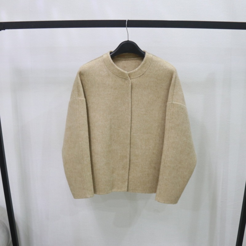 新しいシルエットの厚いウールコートの両面毛ですね短いウールコートの女性は冬です