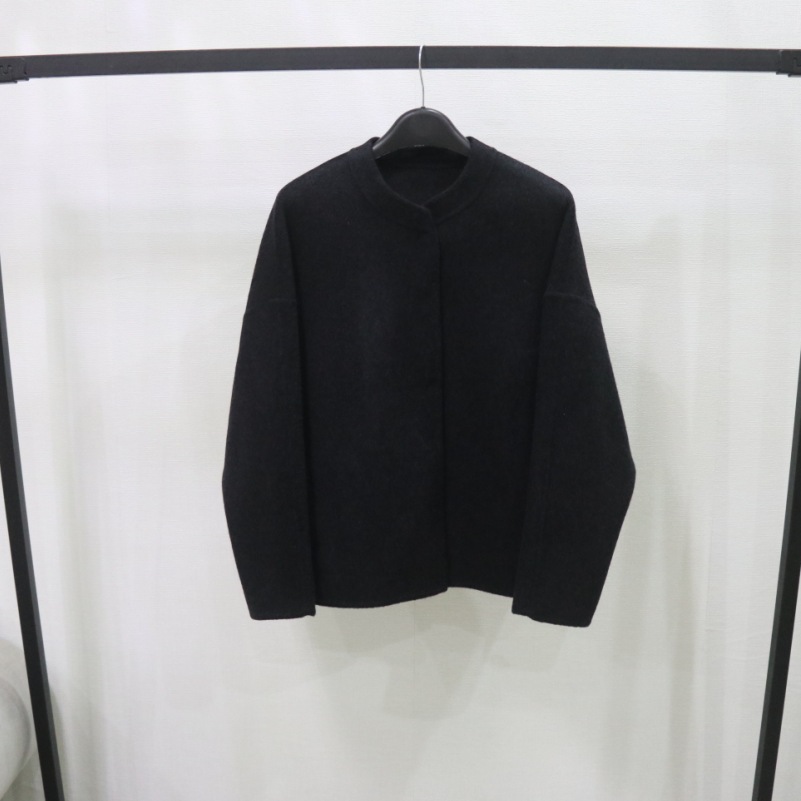 新しいシルエットの厚いウールコートの両面毛ですね短いウールコートの女性は冬です