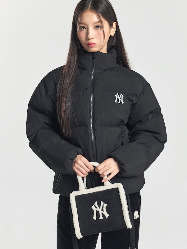 3AORS0746韓国限定販売 冬の新商品 ベーシック ムートン スモール トートバッグ ニューヨーク ヤンキース 3AORS0746韓国限定販売 冬の新商品 ベーシック ムートン スモール トートバッグ ニューヨーク ヤンキース