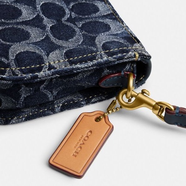 Qoo10] Coach コーチペンショルダーバッグシグネチャーデ
