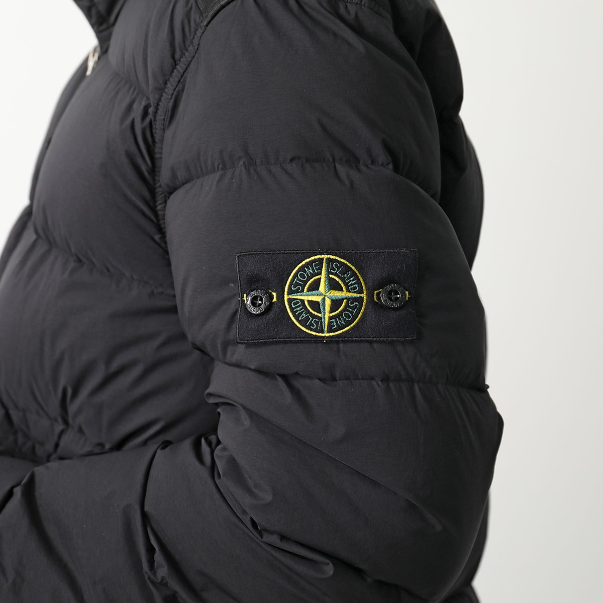 STONE ISLAND ストーンアイランド ダウンジャケット SEAMLESS TUNNEL NYLON DOWN 811543028 メンズ ナイロン スタンドカラー 撥水