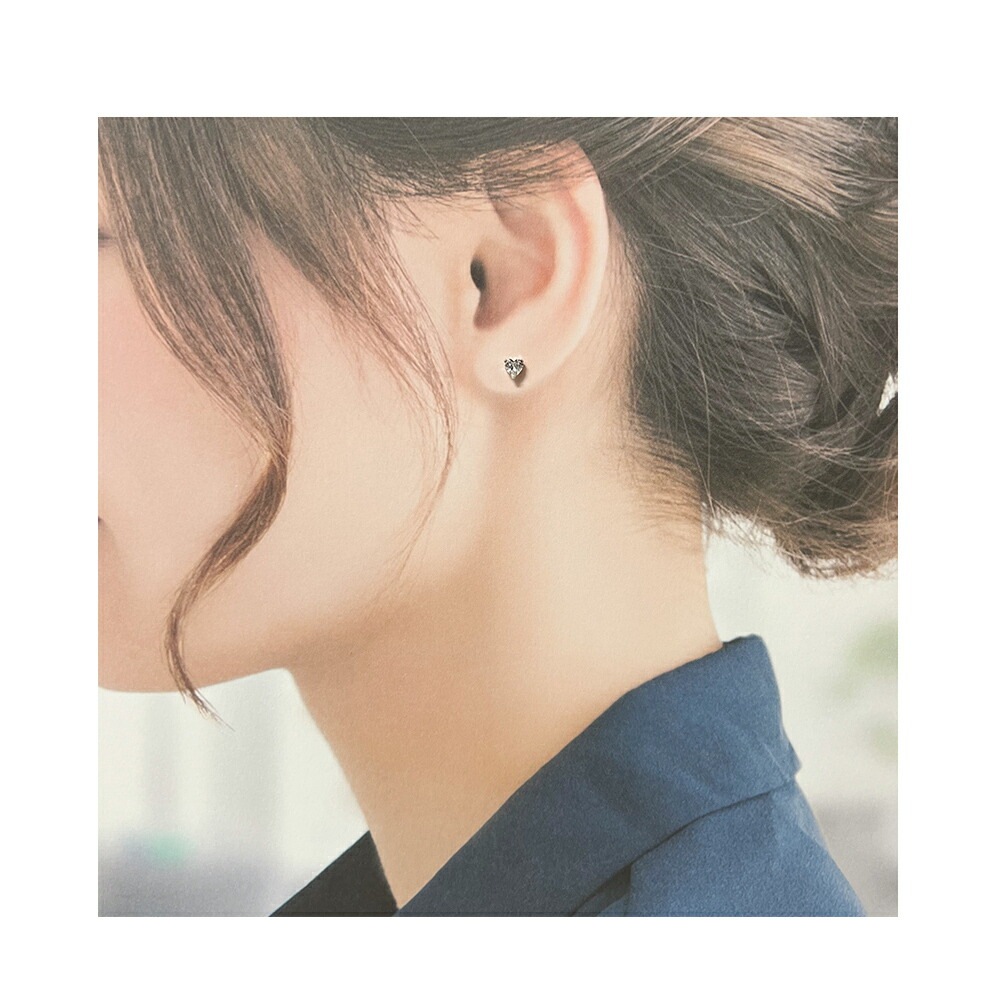 正規紙袋＆箱付 ピアス ハートモチーフ キュービックジルコニア