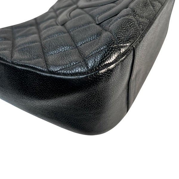 【新品同様　A】 シャネル　ココマーク　キャビアスキン　ブラック CHANEL シャネル キャビアスキン エナメルフレーム ココマーク