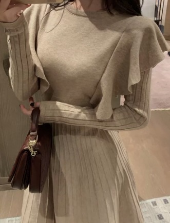 ワンピース 肩フリル ニットワンピース ウエストリボン リブニット マキシ マキシ丈 ラウンドネック 袖あり 長袖 パフスリーブ スリム 細身 ストレート Aライン リブニット 伸縮性 ニット ワンピース 肩フリル ニットワンピース ウエストリボン リブニット マキシ マキシ丈 ラウンドネック 袖あり 長袖 パフスリーブ スリム 細身 ストレート Aライン リブニット 伸縮性 ニット