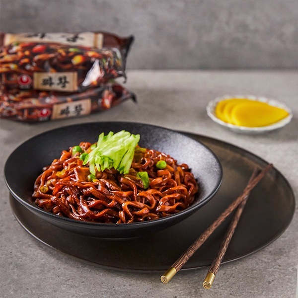 [農心] チャ王 / BOX(134g32個入り)　ジャジャンー麺 チャワン ジャジャン 箱売り