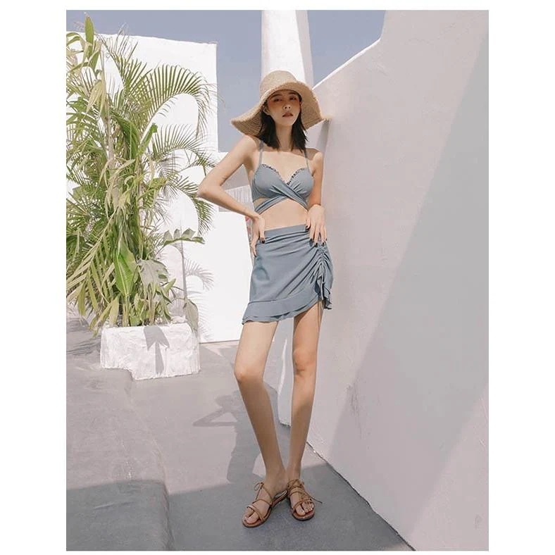 大きいサイズ 【1～3日で出荷】水着 フリルセパレートビキニ プール クロスバンド レディースハイウエスト体型カバー 羽織スカート露出控えパッド付 海